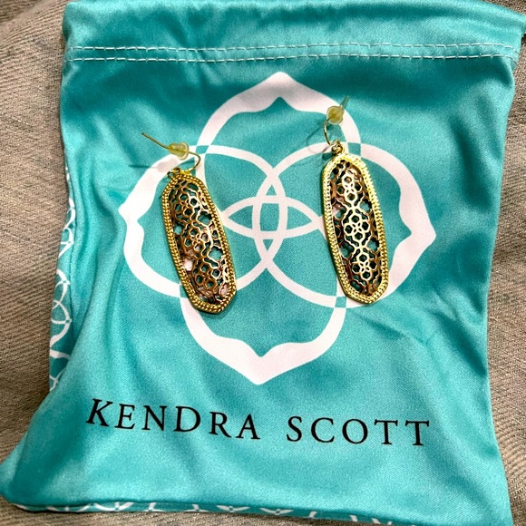Kendra Scott gold/rose gold featherlight earrings - Picture 1 of 1